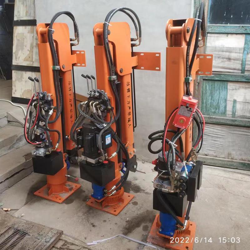 林口区重汽蓝牌随车吊 3.2吨 国六动力强 液压驱动 农用自卸起重机